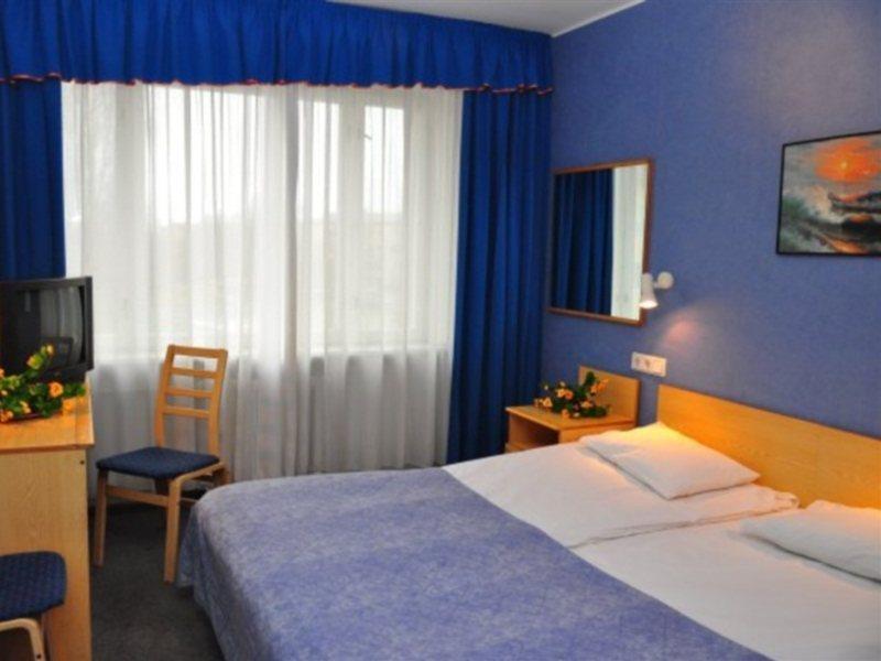 Hotel Stroomi Tallinn Bagian luar foto