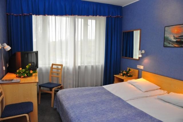 Hotel Stroomi Tallinn Ruang foto